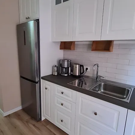 Apartment Family-friendly At 21 Dhjetori W/self Check-in