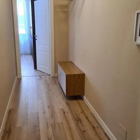 Family-friendly At 21 Dhjetori W/self Check-in *