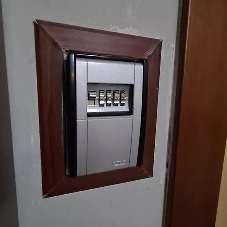 Apartman Family-friendly At 21 Dhjetori W/self Check-in *