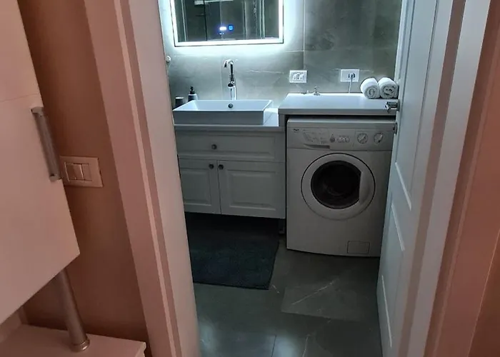 Family-friendly At 21 Dhjetori W/self Check-in Apartament *